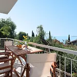 Reana Elegant Apartments By Konnect, Barbati